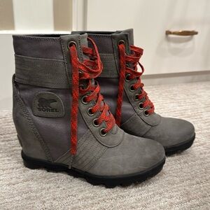Sorel Womens Wedge Boot